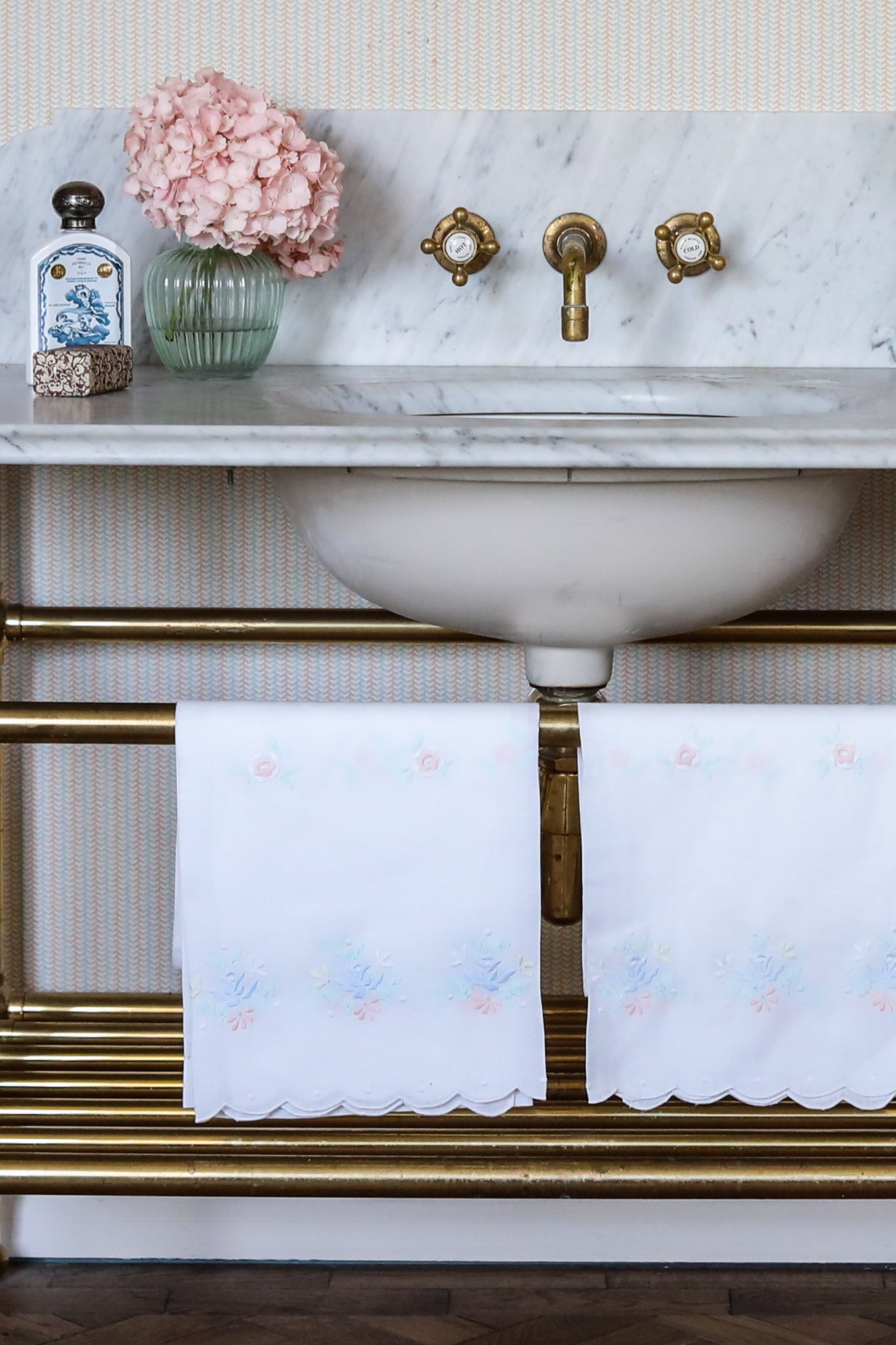Primavera Linen Hand Towels, Set of 2 - Skye McAlpine Tavola